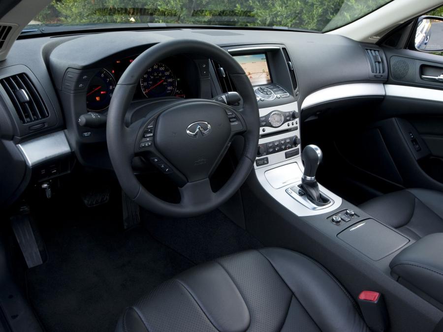 Infiniti G37x Coupe 2008 года  (фото 11 из 13)